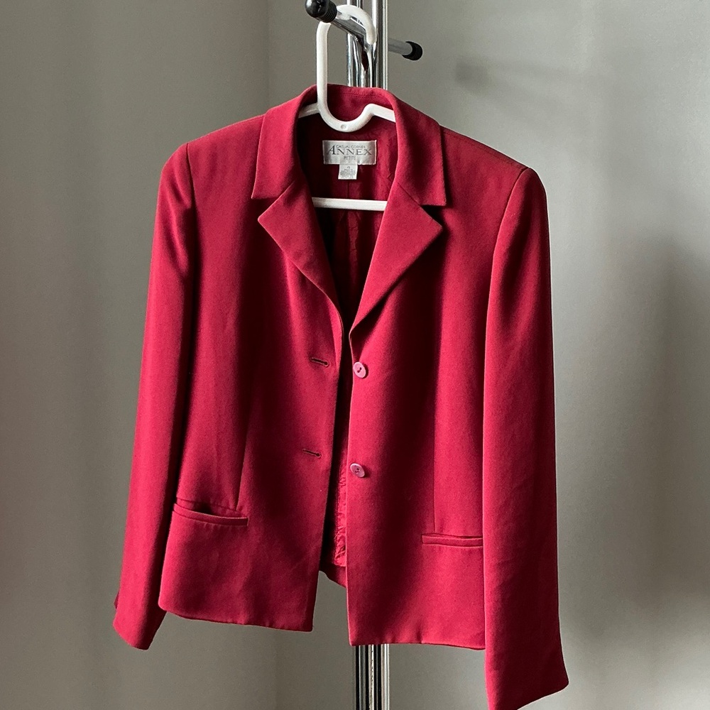 Elegant Red Women's Blazer